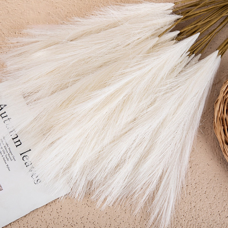 BERRY'S BUYS™ INS Style Reed Pampas Grass Artificial Flowers - Elevate Your Home Decor with Effortless Elegance - Berry's Buys