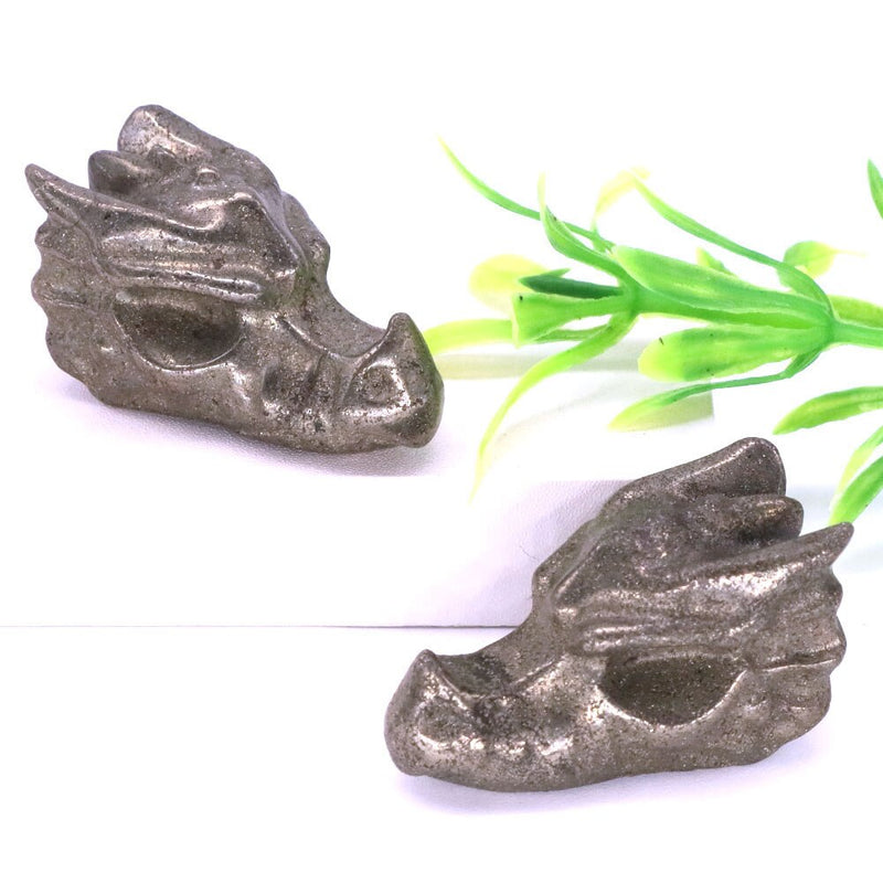 BERRY'S BUYS™ Dragon Head Statue - Add a Touch of Elegance to Your Home Decor - Carved from Natural Crystal Stones - Berry's Buys