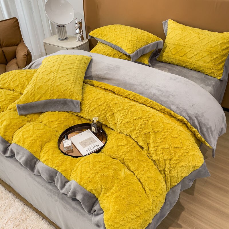 JUSTCHIC Bedding Set - Stay Warm and Cozy All Winter Long - Luxurious Milk Velvet and Fleece Fabric