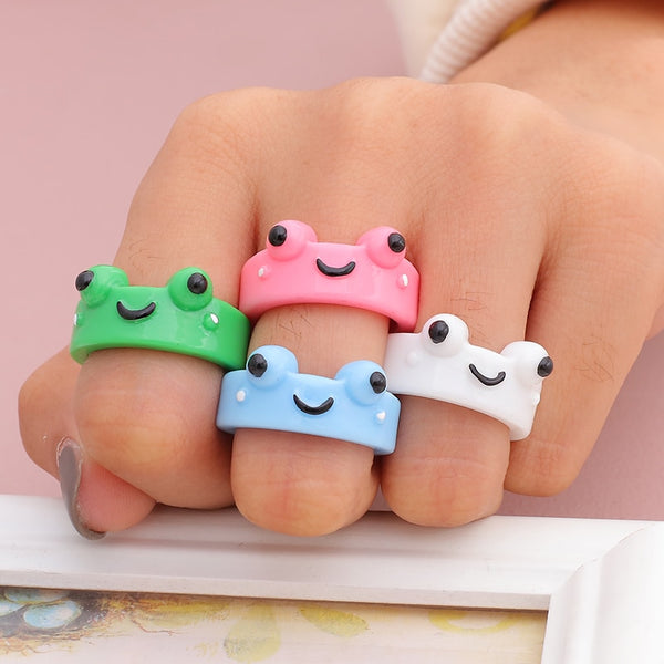 BERRY'S BUYS™ Fashion Cute Green Blue Frog Ring - Add Playful Charm to Your Jewelry Collection - Versatile and Durable - Berry's Buys