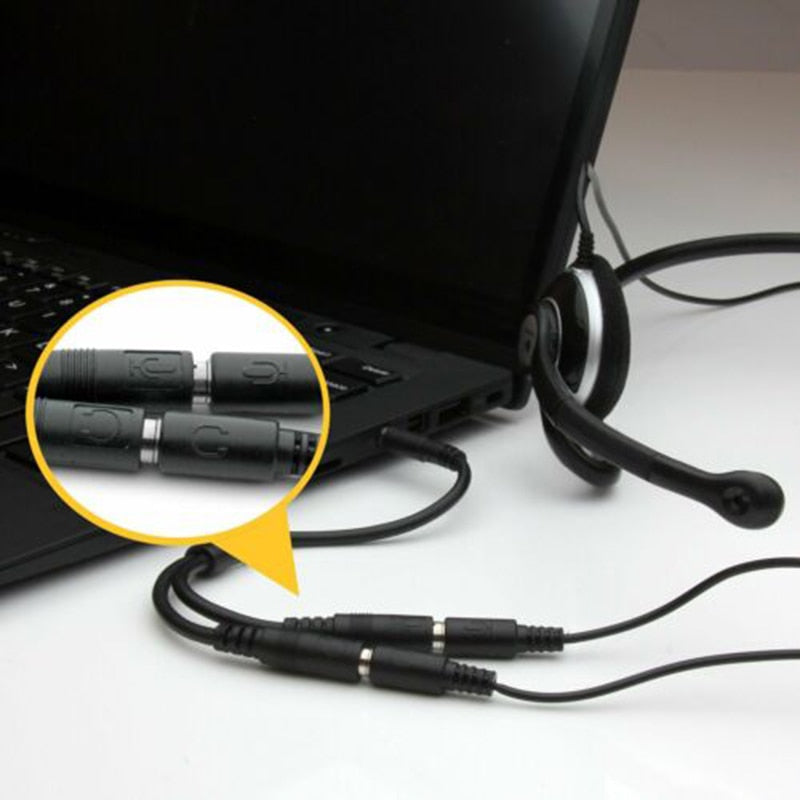 BERRY'S BUYS™ 1Pc 3.5mm Stereo Audio Male To 2 Female Adapters - Share your music with ease - Enjoy your tunes with friends and family anywhere! - Berry's Buys