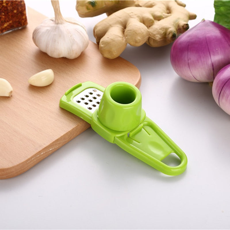 BERRY'S BUYS™ Ginger Garlic Crusher Press - The Essential Kitchen Tool for Effortless Garlic Grinding - Upgrade Your Cooking Game - Berry's Buys