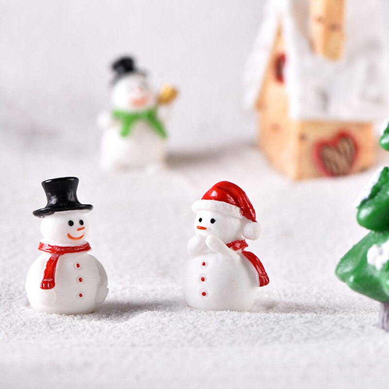 BERRY'S BUYS™ 2022 New Mini Resin Christmas Decoration Santa Claus Snowman Tree Micro Landscape Model DIY Miniature Garden Figurine Home Decor - Berry's Buys