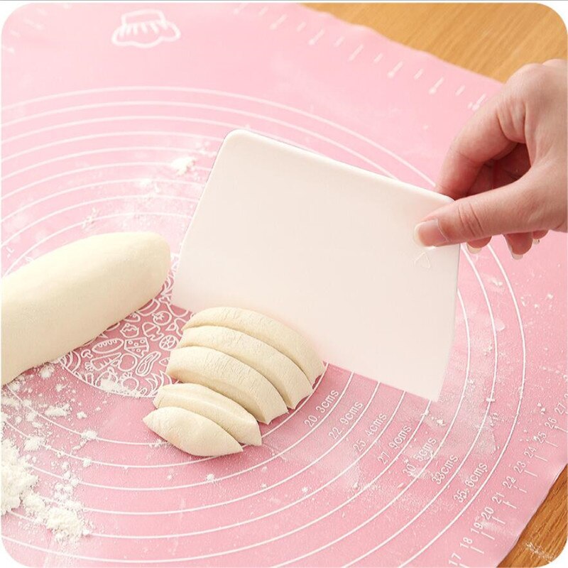 BERRY'S BUYS™ 1pc Dough Cutter - The Ultimate Baking and Pastry Tool for Professionals and Home Cooks - Perfect Shapes and Sizes Every Time! - Berry's Buys