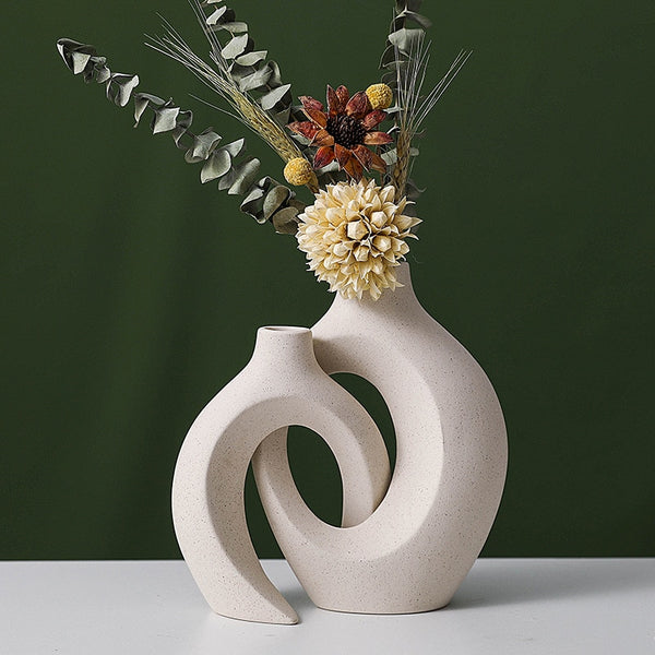 Nordic Ceramic Interlock Vase - Modern Design, Endless Possibilities - Elevate Your Home Decor Game