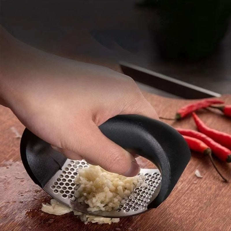 BERRY'S BUYS™ Garlic Masher Manual Garlic Press - Effortlessly Crush and Release Fresh Garlic Flavor in Seconds! - Berry's Buys